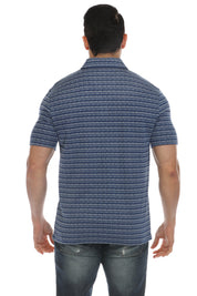 Polo informal con estampado de rayas texturizadas y elegante
