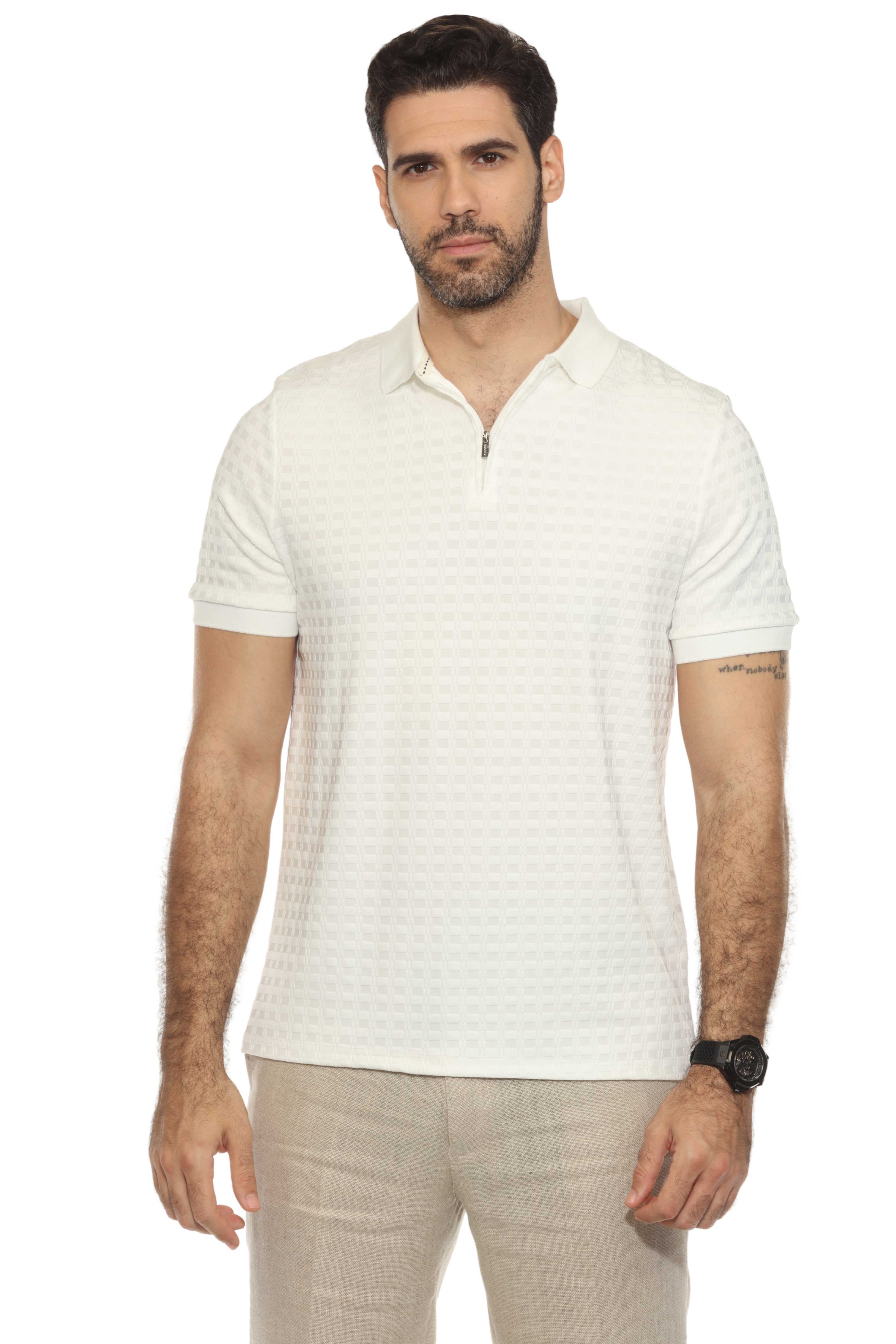 Polo informal con estampado de rayas texturizadas y elegante