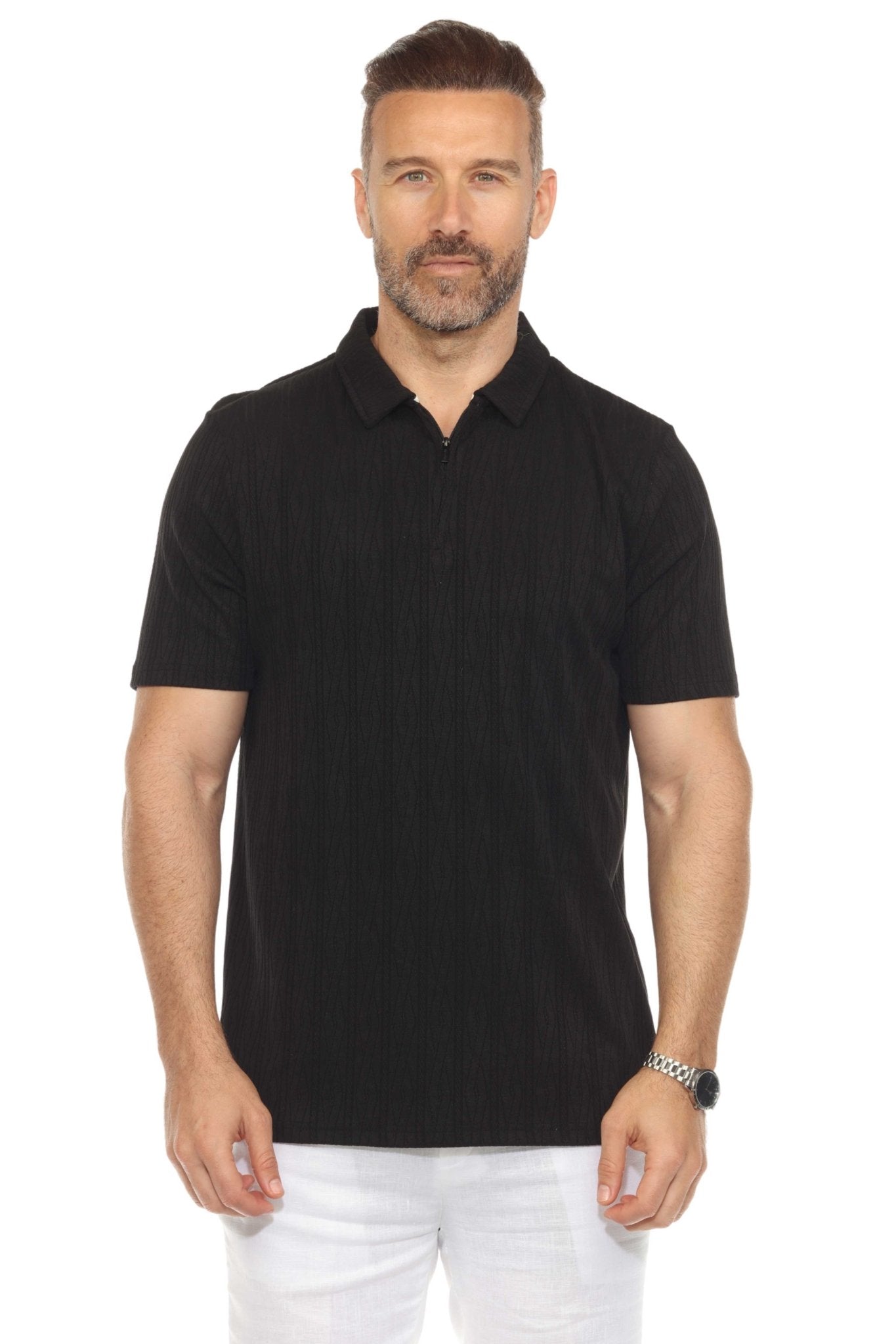 Polo elegante de primera calidad para hombre con estampado texturizado moderno y cuello con cremallera.