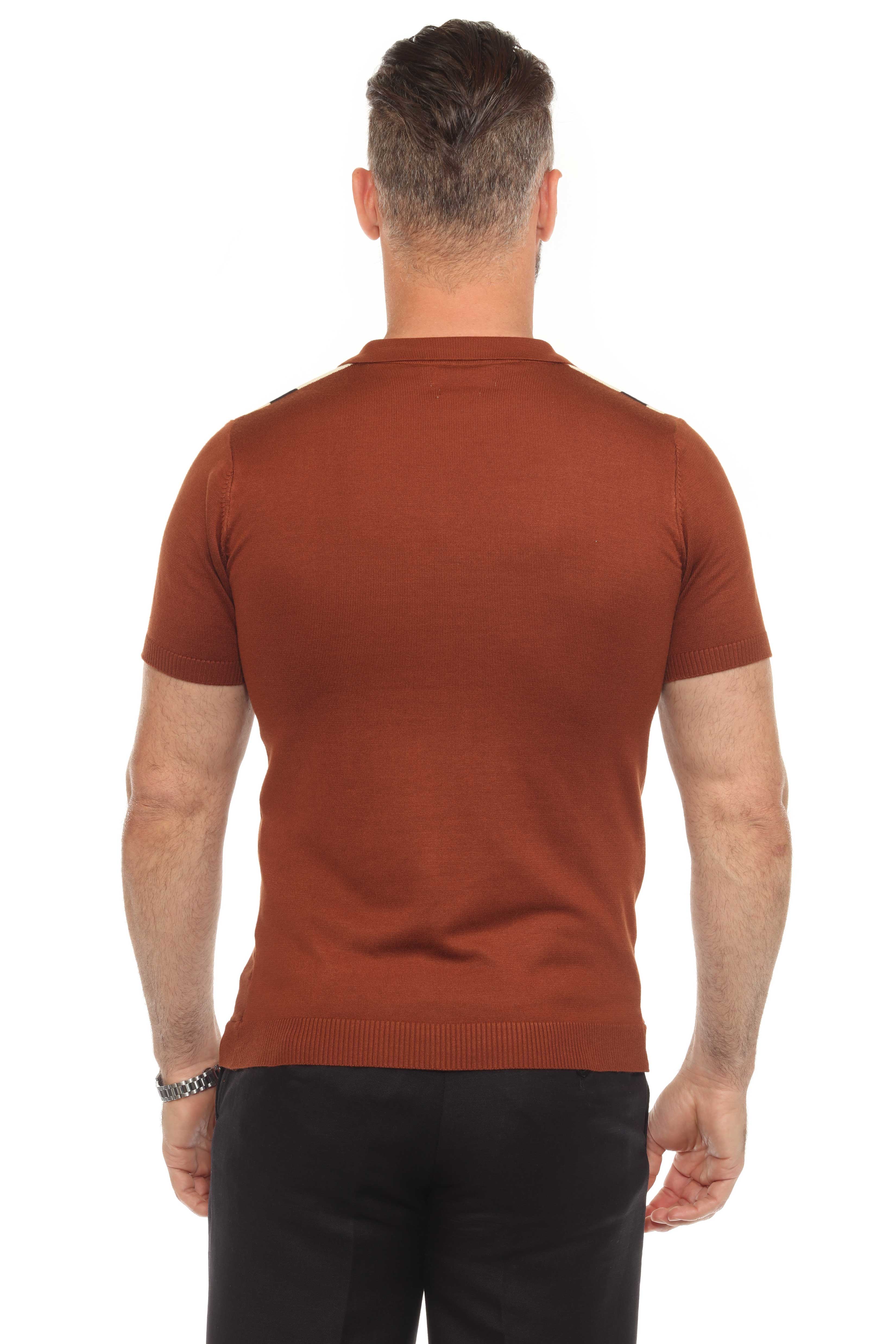 Polo informal con estampado de rayas texturizadas y elegante