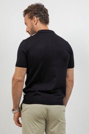 Polo informal con estampado de rayas texturizadas y elegante