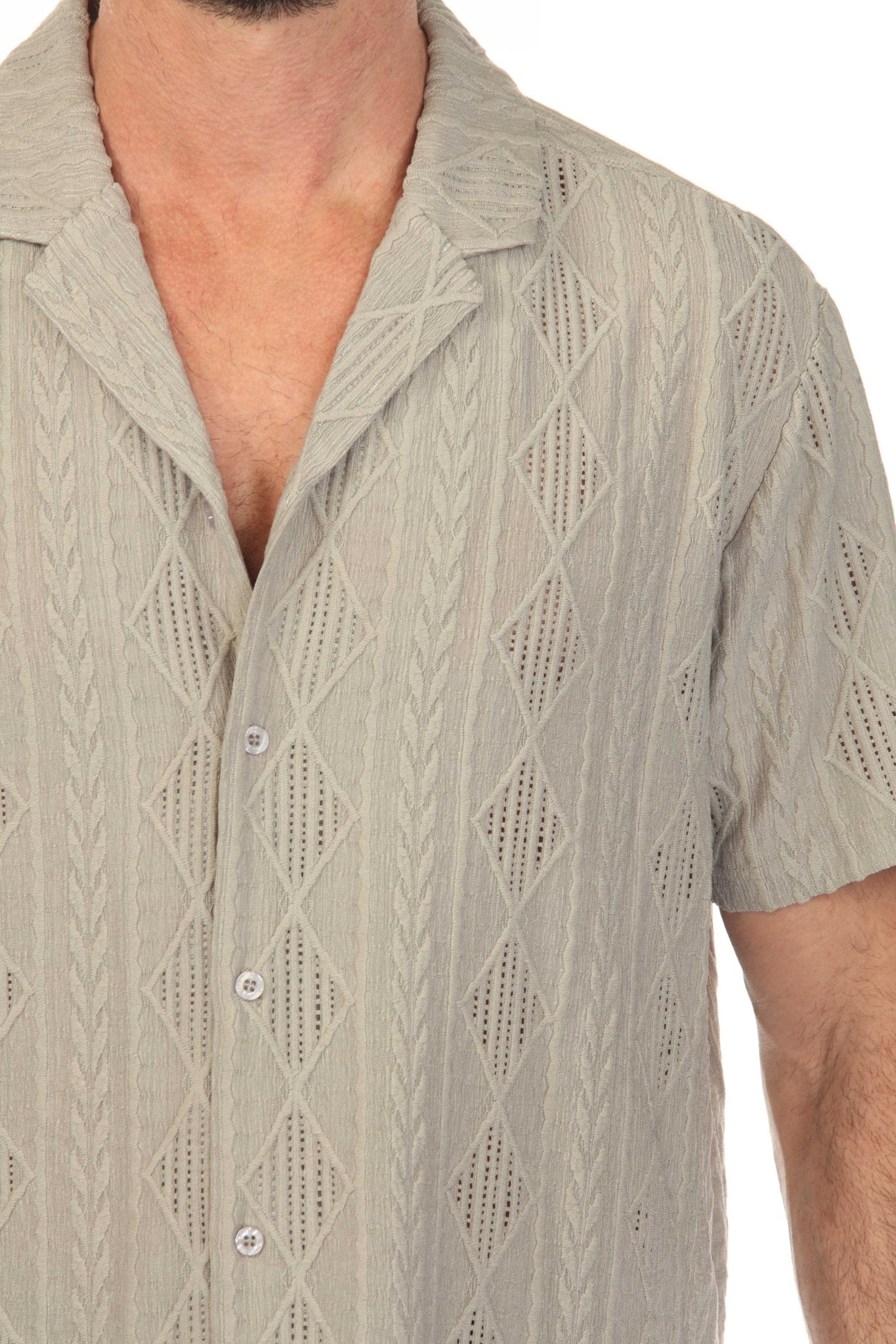 Men's Diamond Textured Button Down Knit Shirt