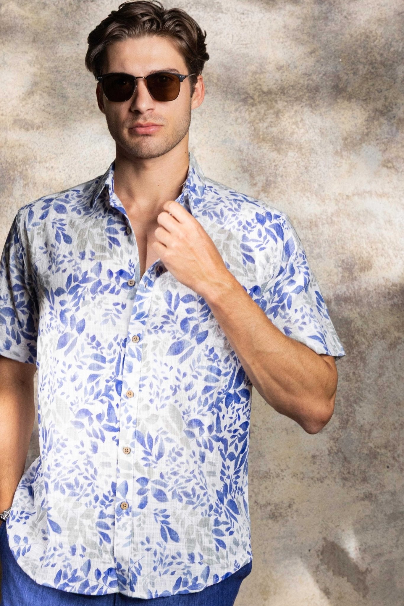 Camisa de manga corta de mezcla de lino con diseño cruzado para hombre