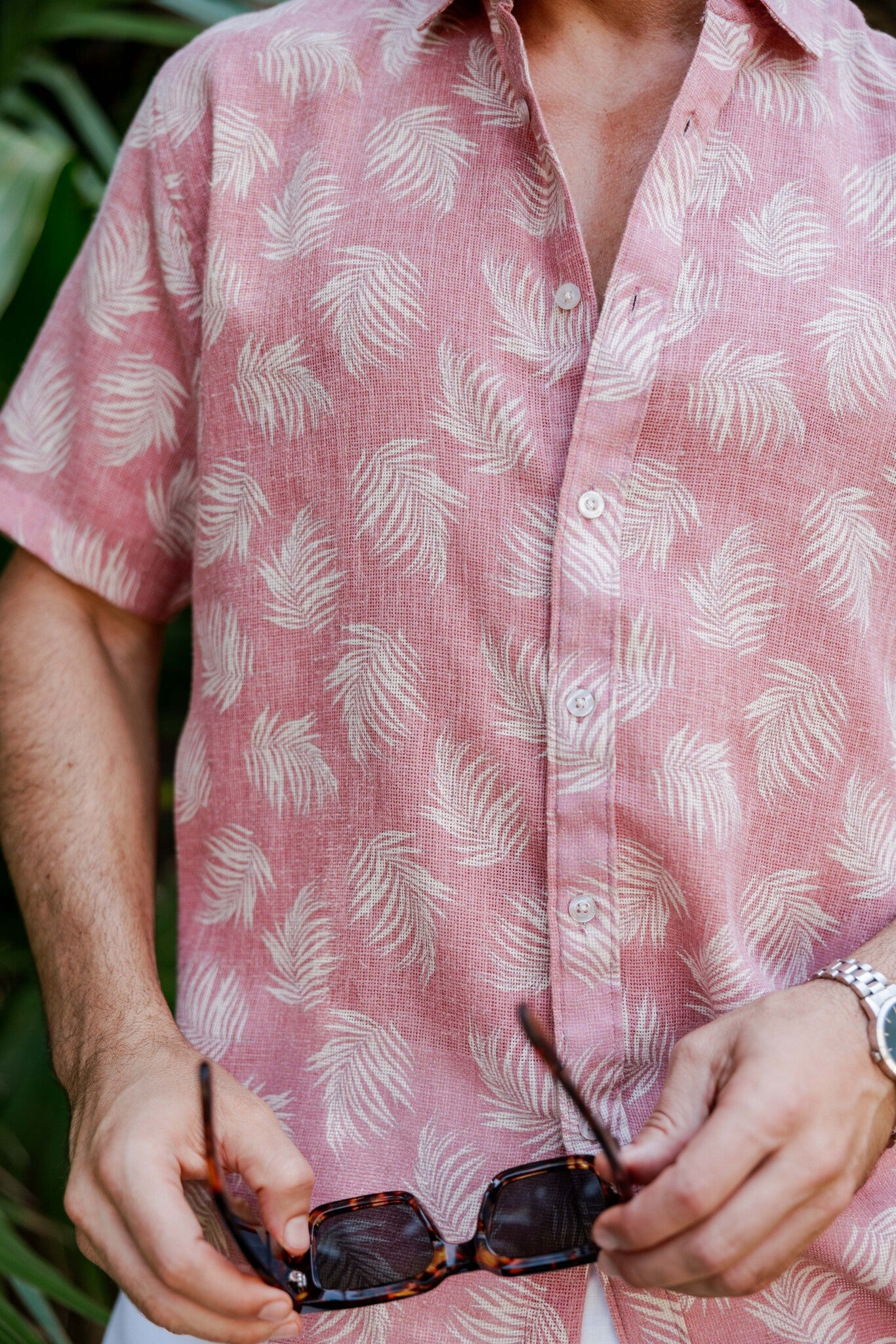 Camisa informal de lino con estampado estilo resort para hombre