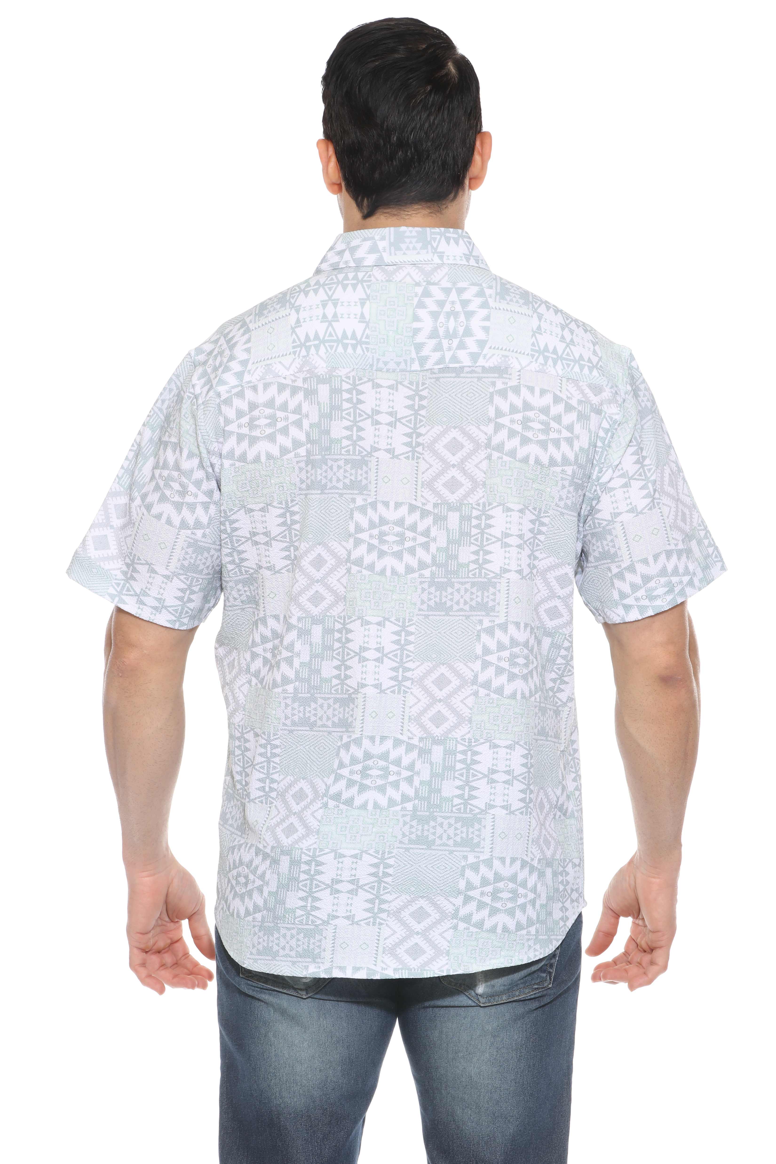 Camisa de manga corta con estampado moderno texturizado
