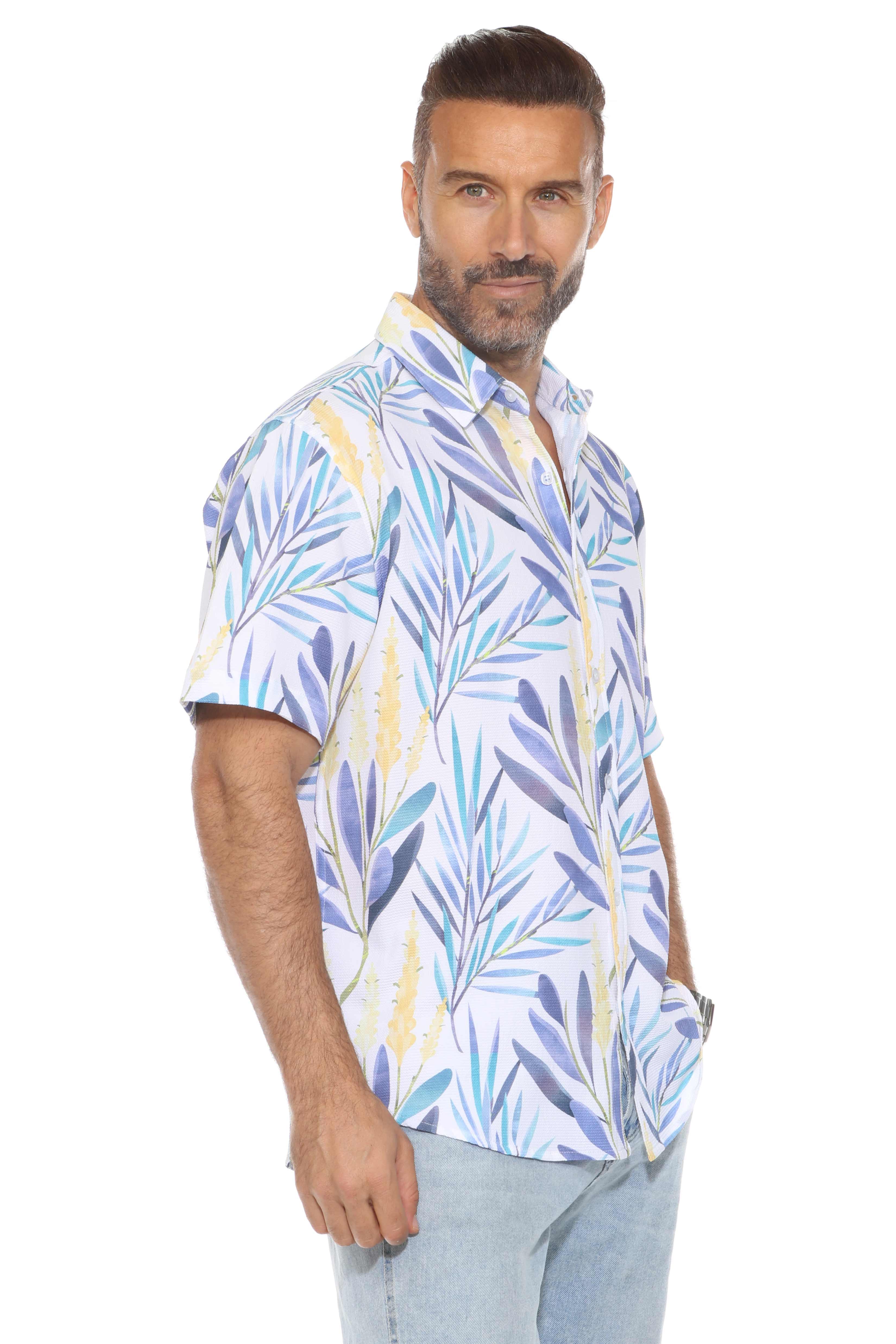 Camisa de manga corta con estampado moderno texturizado