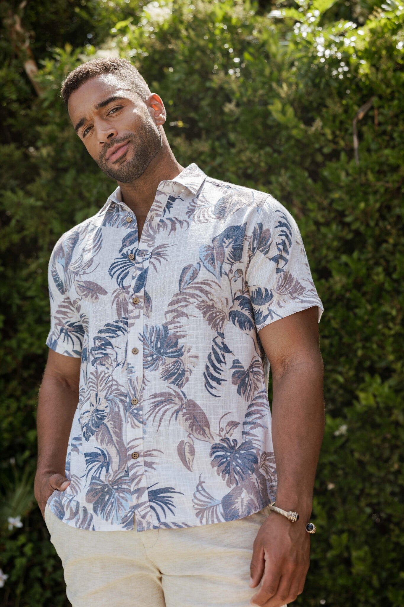 Mojito Men's Resort Style Casual Linen Blend Leafy Tropical Print Shirt