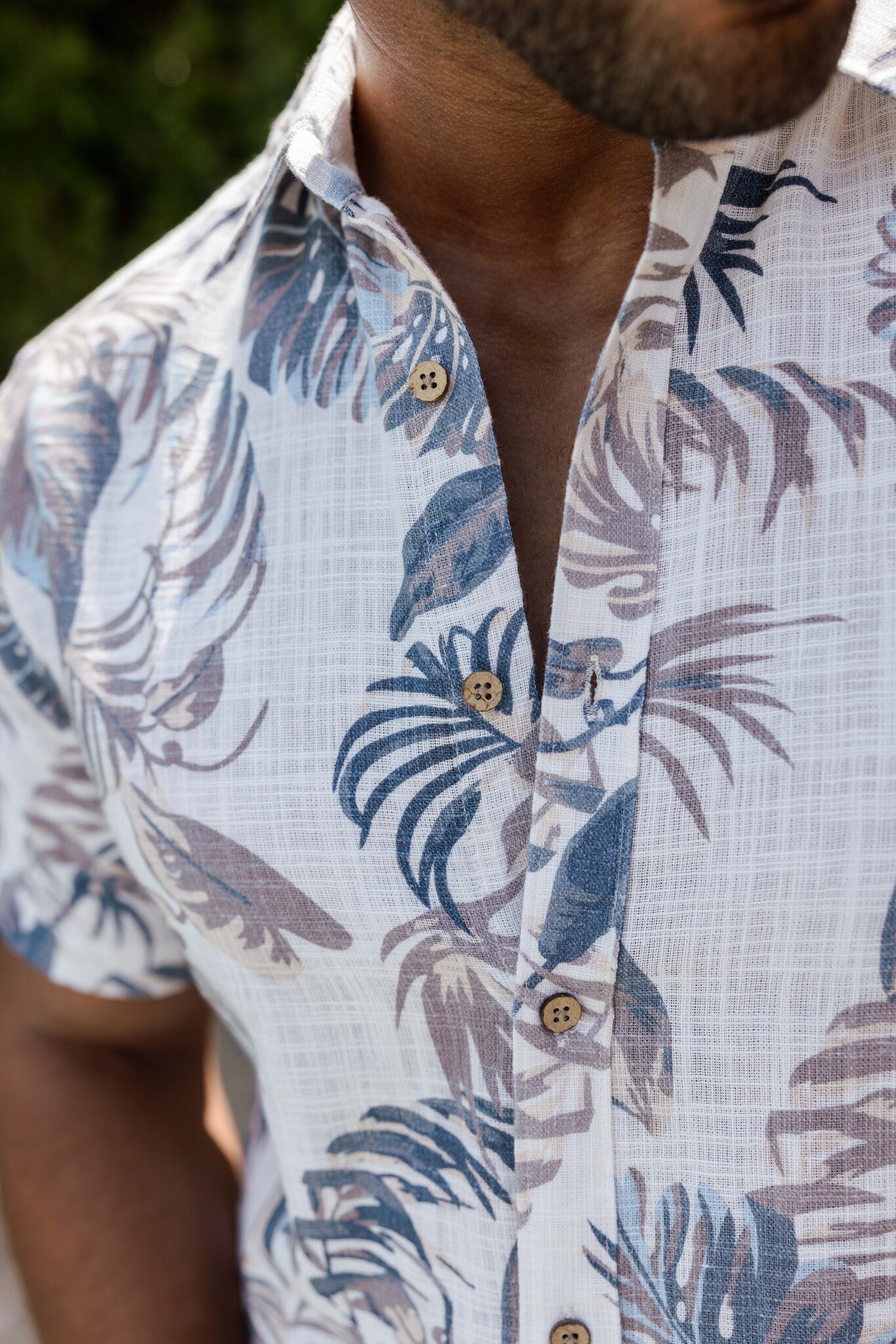 Mojito Men's Resort Style Casual Linen Blend Leafy Tropical Print Shirt