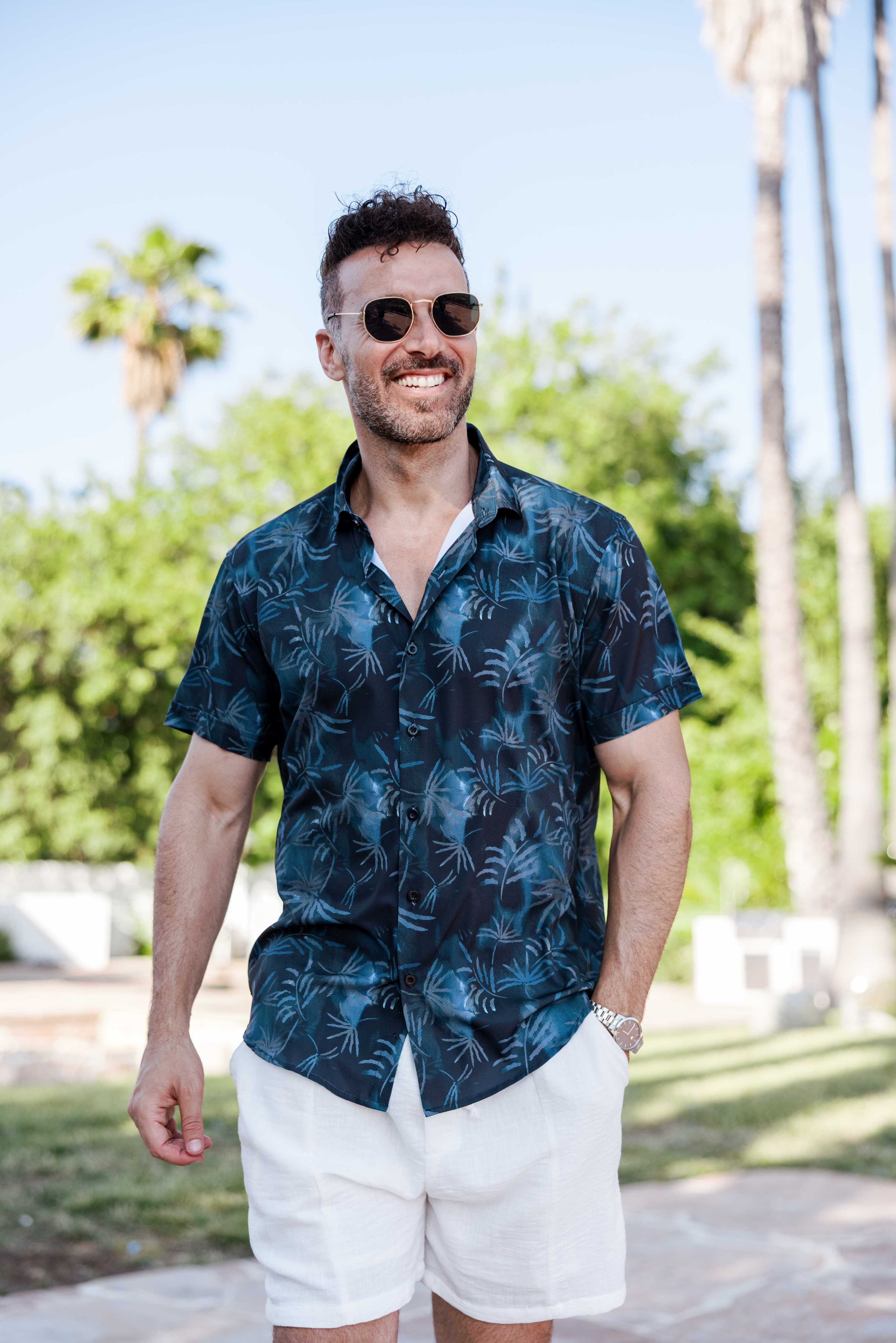 Mojito Lightweight Modern Navy Palm Pattern Print Stretch Shirt