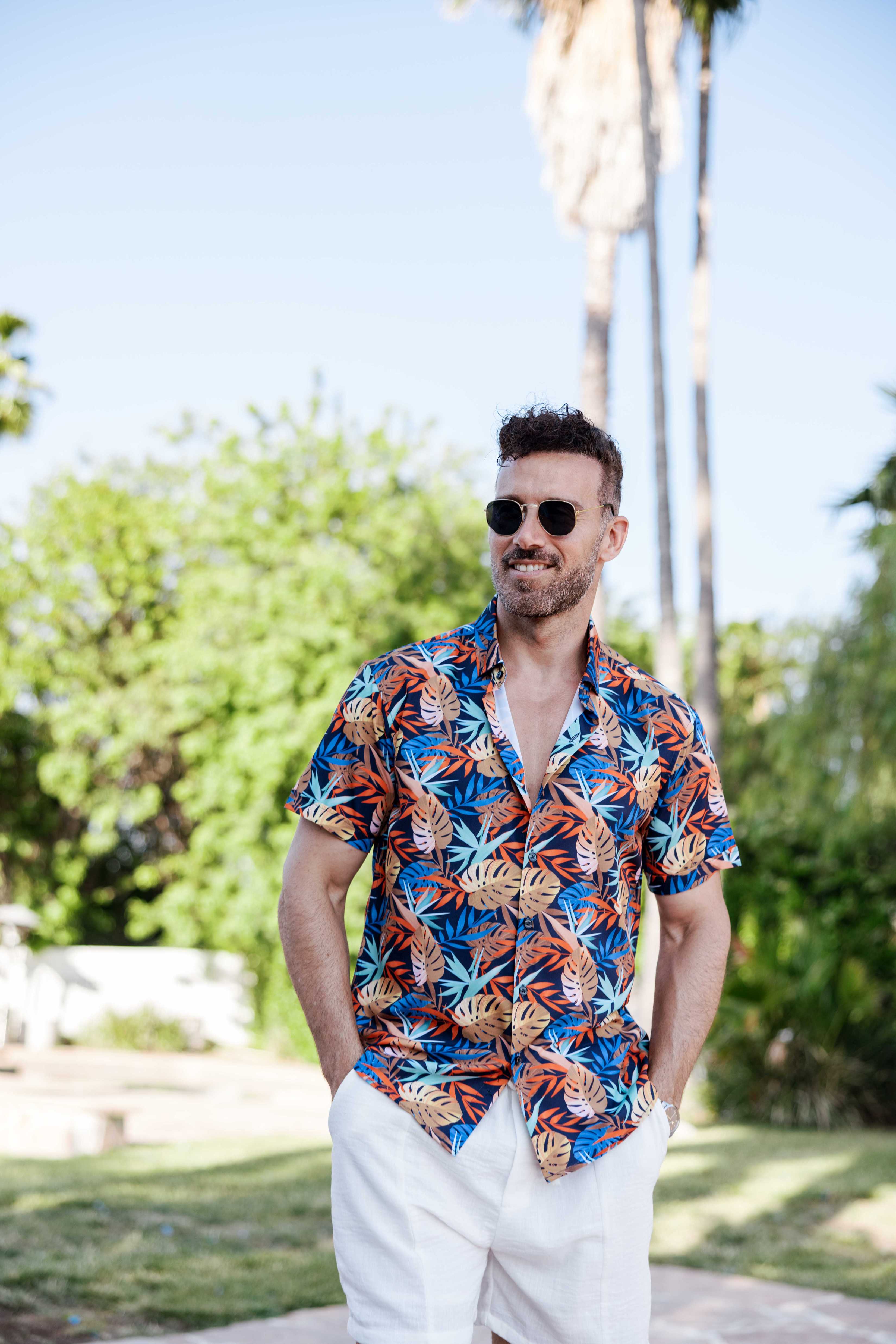 Mojito Lightweight Modern Island Leaf Pattern Print Stretch Shirt