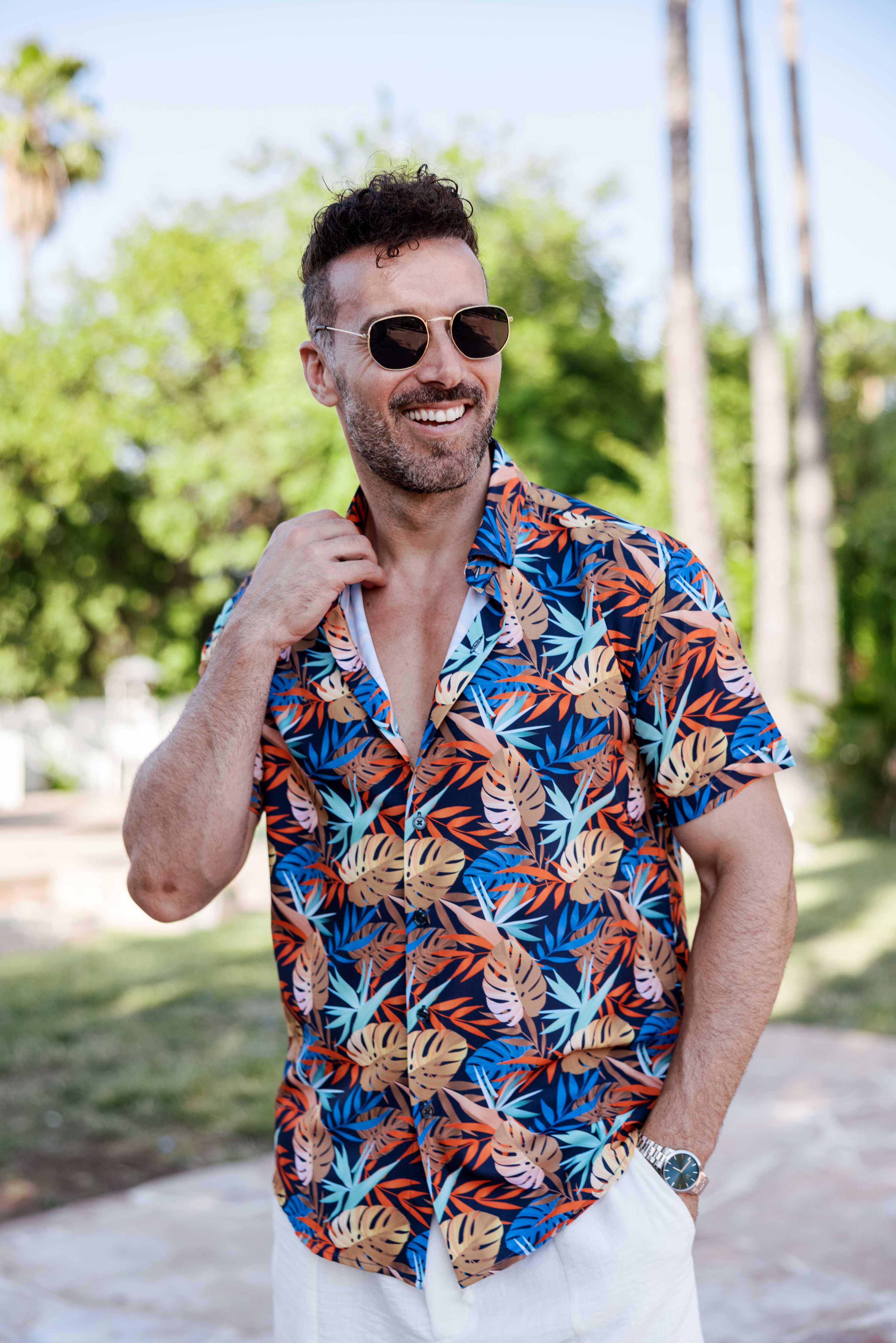 Mojito Lightweight Modern Island Leaf Pattern Print Stretch Shirt