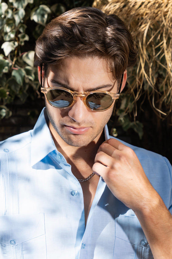 Men's 100% Linen Classic Four-Pocket Short Sleeve Guayabera Shirt