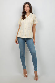 Guayabera de manga corta y 4 bolsillos para mujer