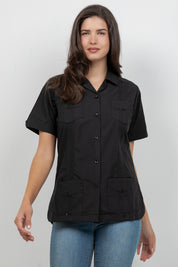 Guayabera de manga corta y 4 bolsillos para mujer