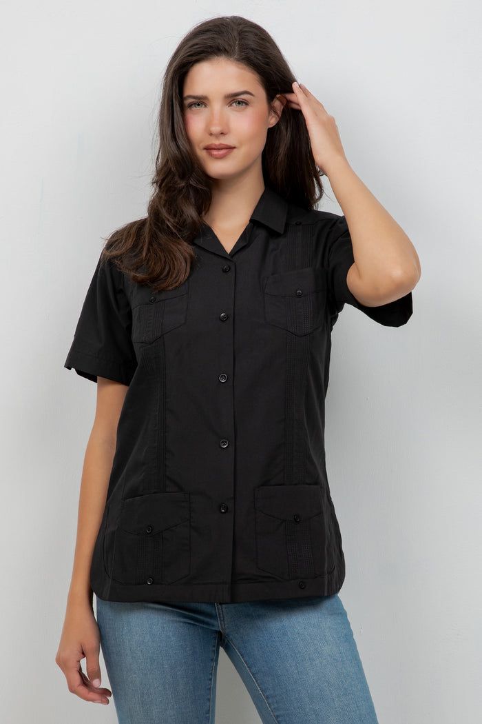 Women's white 4 pocket guayabera shirt, short sleeve, classic pleats and embroidery, Mojito Collection