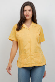 Guayabera de manga corta y 4 bolsillos para mujer