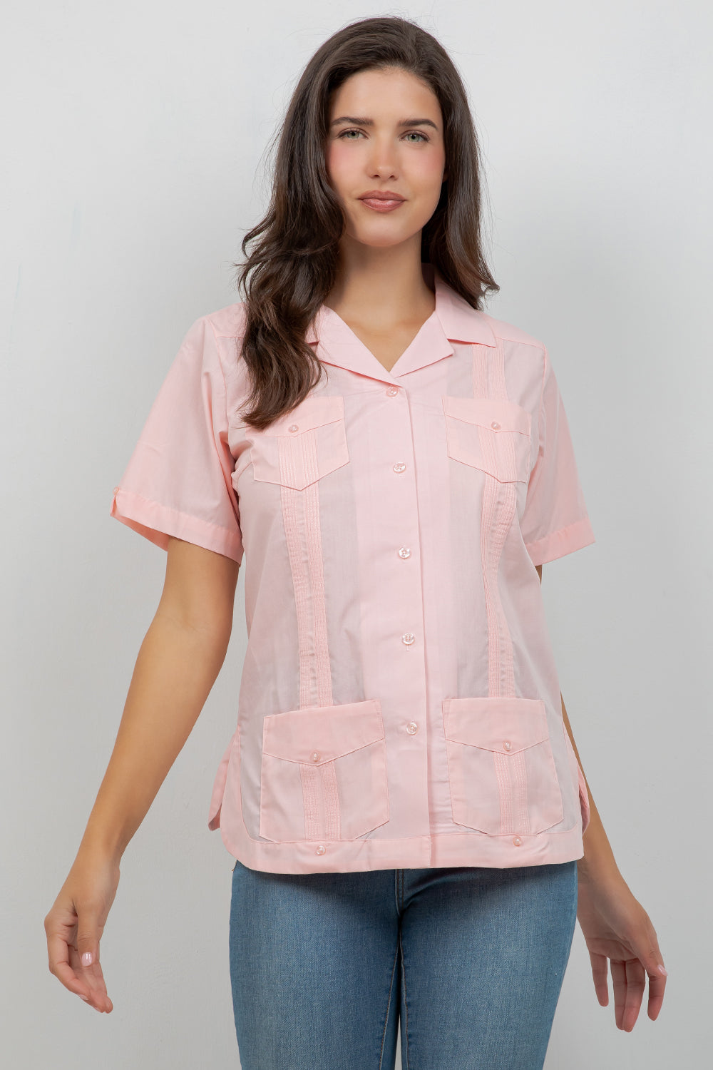 Guayabera de manga corta y 4 bolsillos para mujer