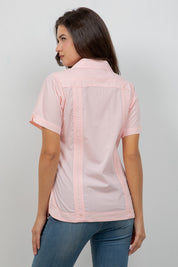 Guayabera de manga corta y 4 bolsillos para mujer