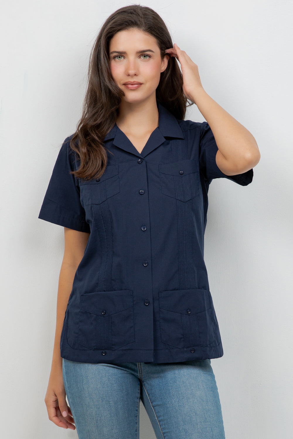 Guayabera de manga corta y 4 bolsillos para mujer