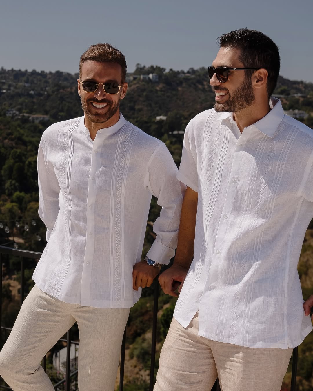 Camisa de lino 100 % para hombre, manga corta, con pliegues y bordado