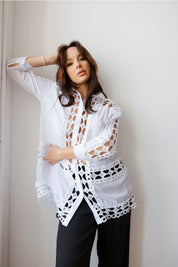 Mojito Women's Casual Resort Wear Embroidered Lace Button Down Tunic Blouse