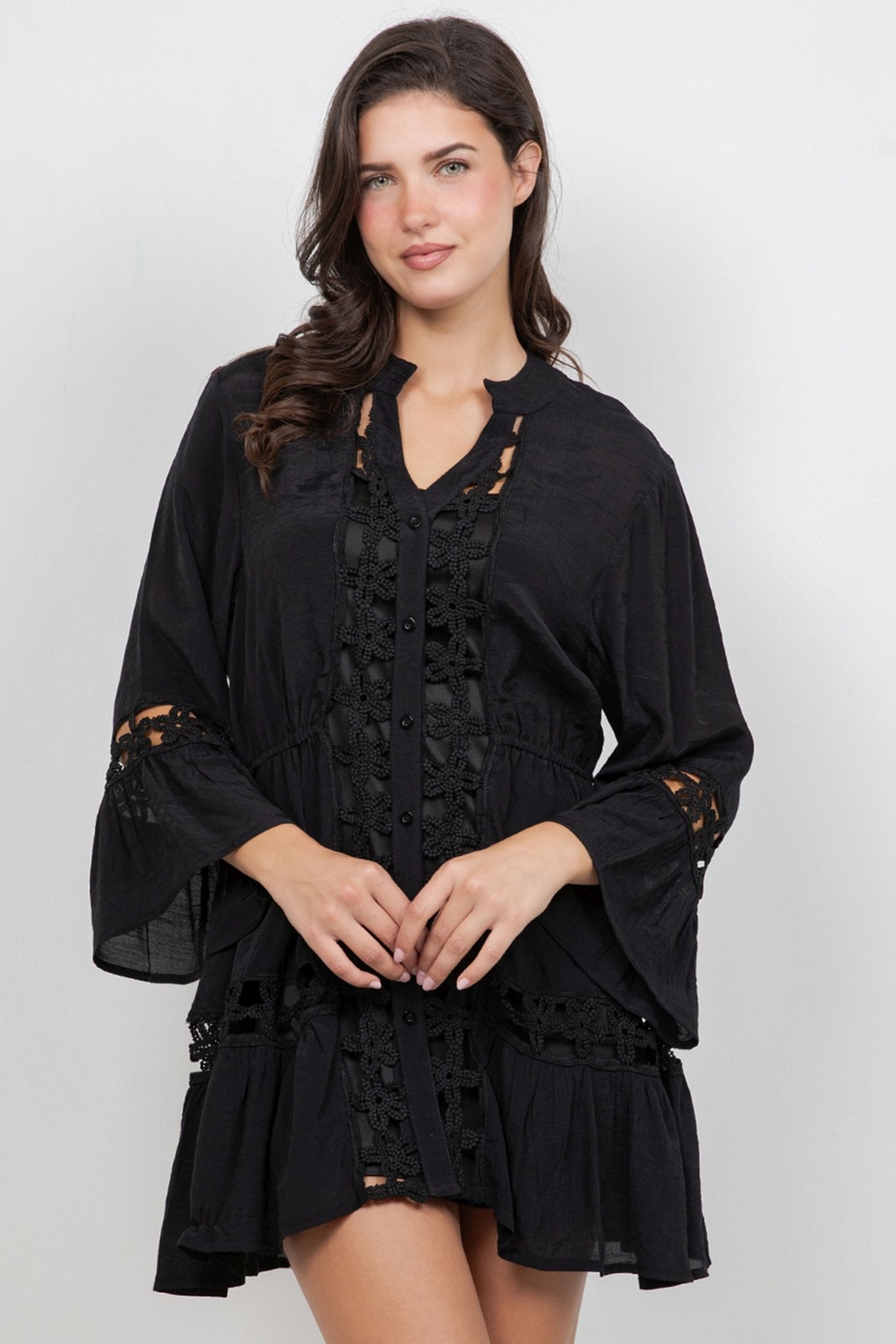 4 Dress Set, featuring lace details on the front and tiered skirt.
