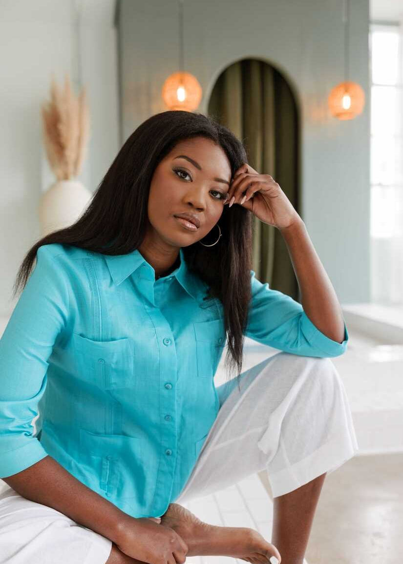 4 sleeves and traditional 4-pocket Cuban style.