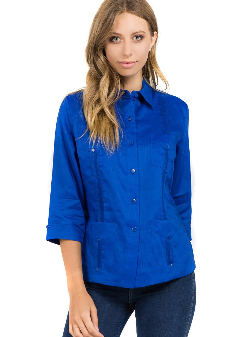 4 sleeves and classic Cuban embroidery and pleats.